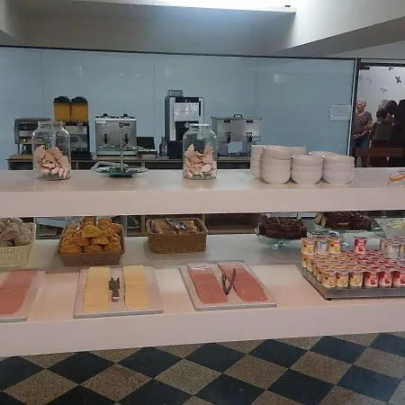 酒店 阿特兰蒂达索尔酒店 3*